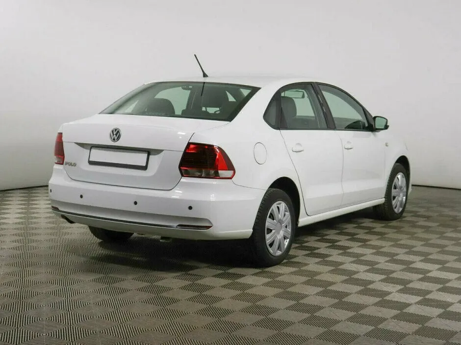 Volkswagen Polo V Рестайлинг — фото 4