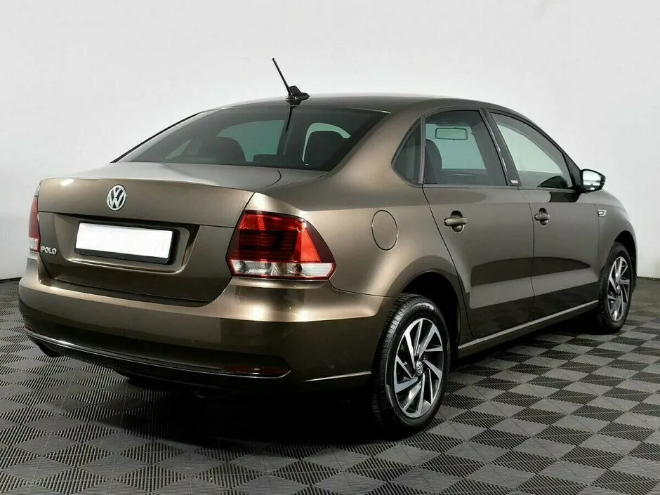 Volkswagen Polo V Рестайлинг — фото 4