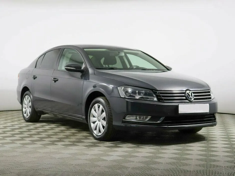 Volkswagen Passat B7 · Trendline — фото 2