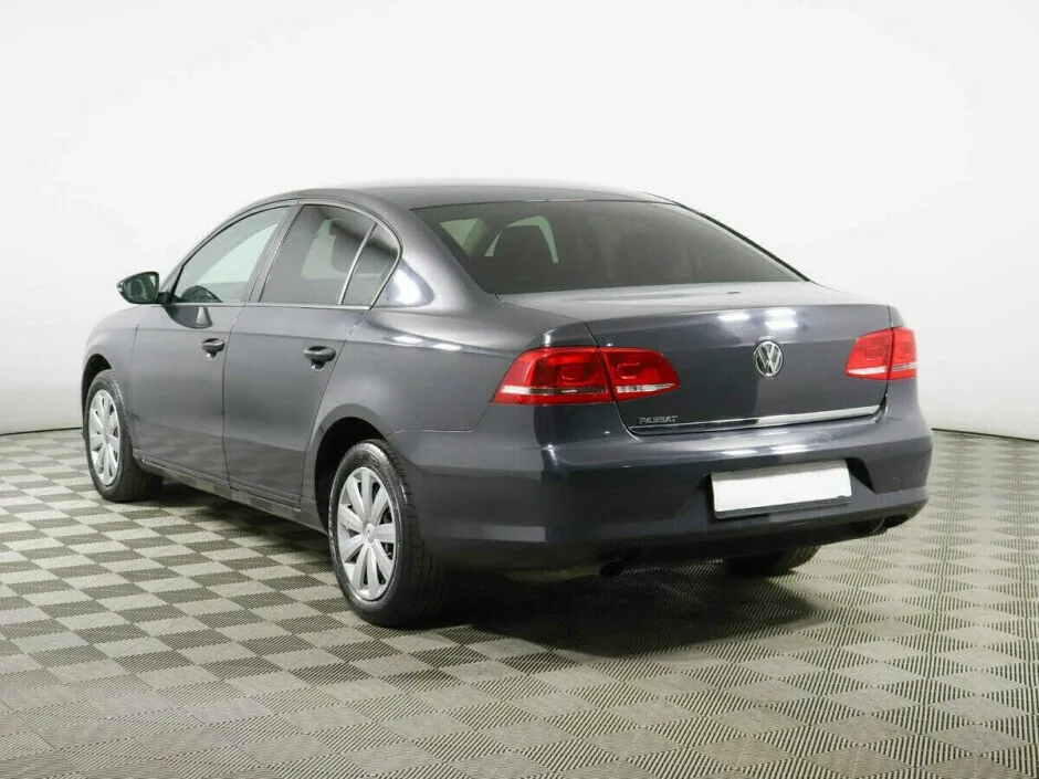 Volkswagen Passat B7 · Trendline — фото 3
