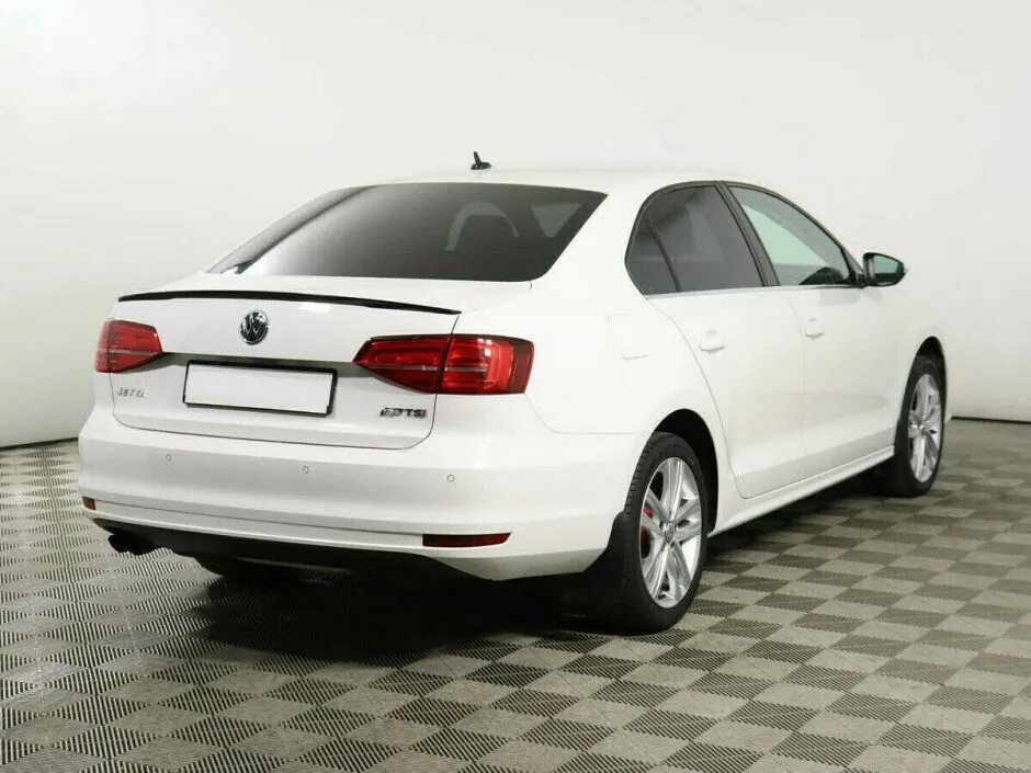 Volkswagen Jetta VI Рестайлинг — фото 4