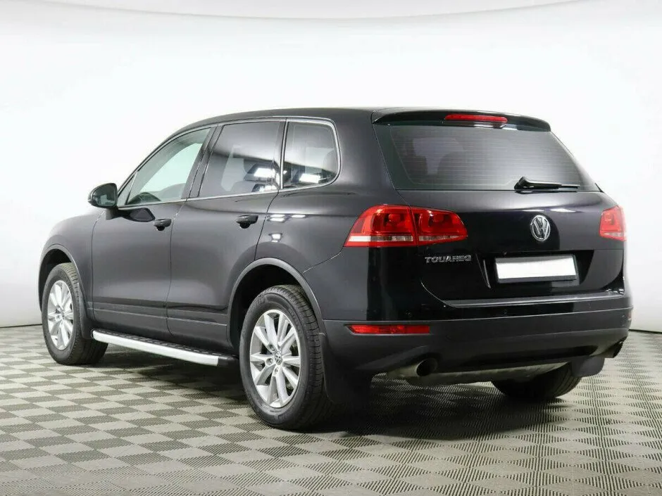 Volkswagen Touareg II — фото 4