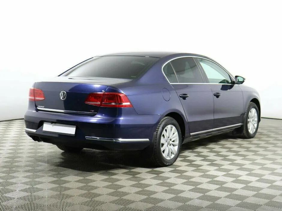 Volkswagen Passat B7 — фото 4