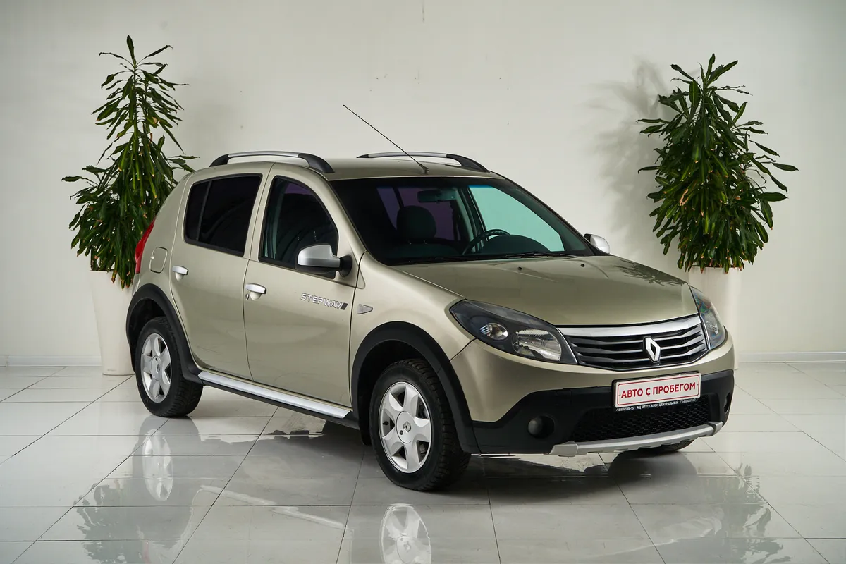 Renault Sandero I — фото 3