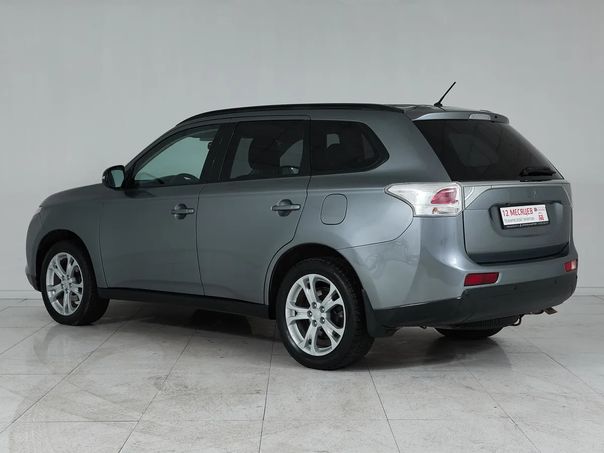Mitsubishi Outlander III · Intense — фото 4