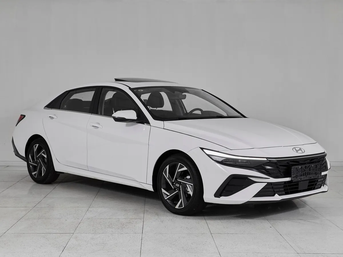 Hyundai Elantra VII (CN7) Рестайлинг · LUX — фото 3