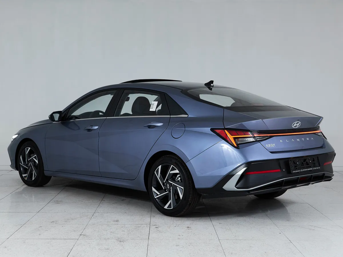 Hyundai Elantra VII (CN7) Рестайлинг · LUX — фото 4