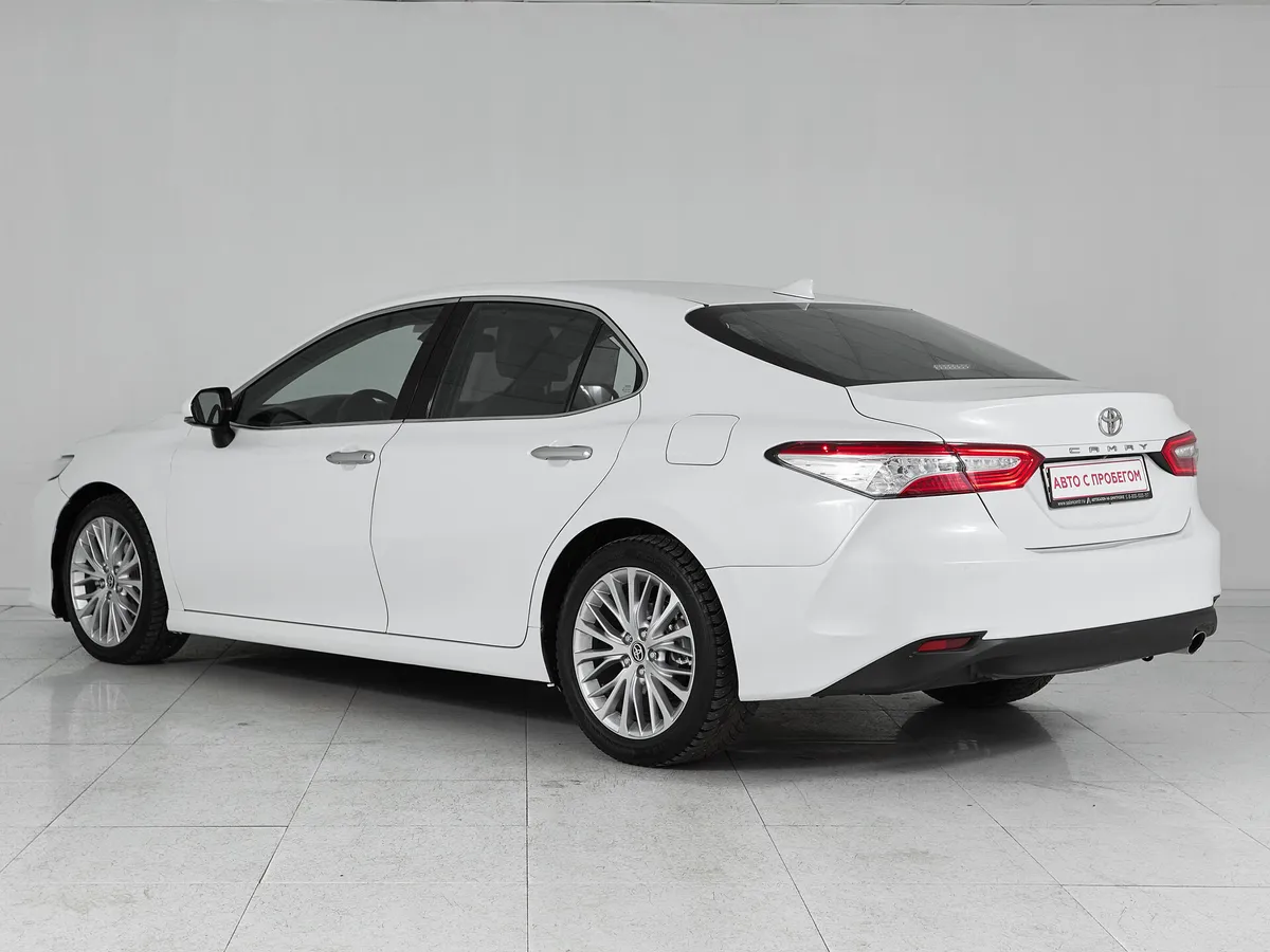 Toyota Camry VIII (XV70) · Классик — фото 4