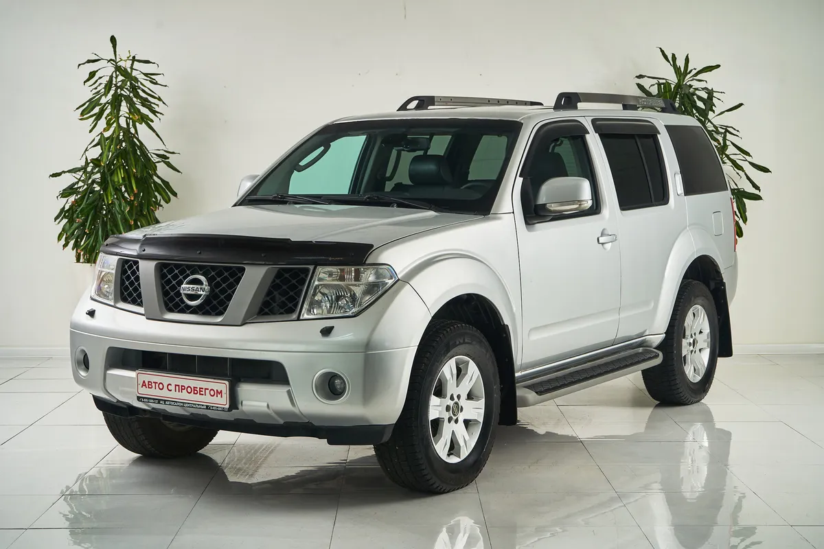 Nissan Pathfinder III