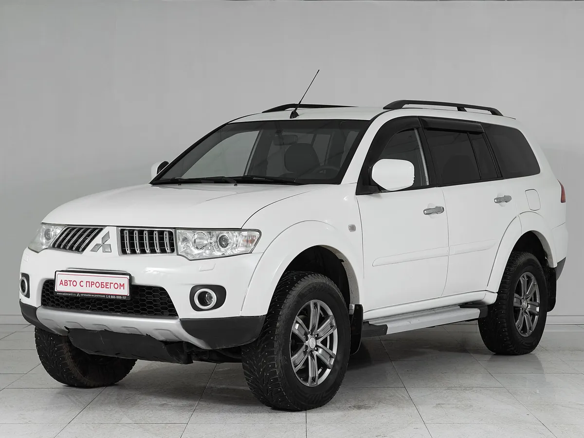 Mitsubishi Pajero Sport II · Instyle