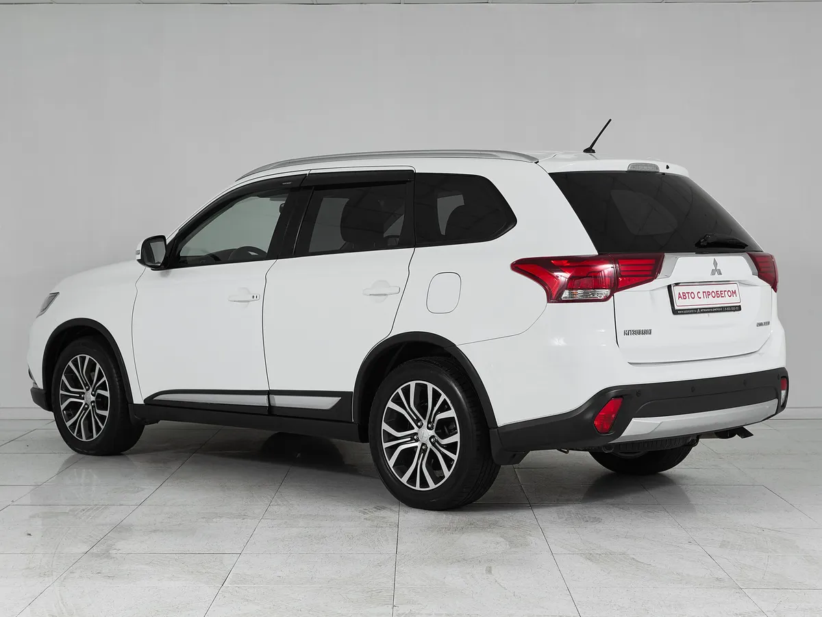 Mitsubishi Outlander III Рестайлинг 2 · Ultimate — фото 4