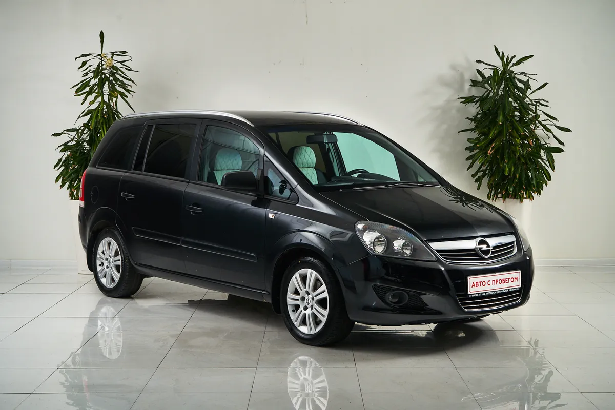 Opel Zafira B Рестайлинг — фото 3