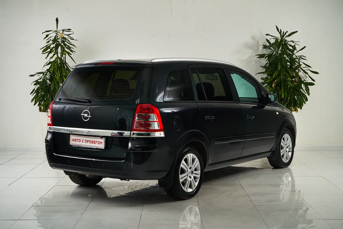 Opel Zafira B Рестайлинг — фото 5