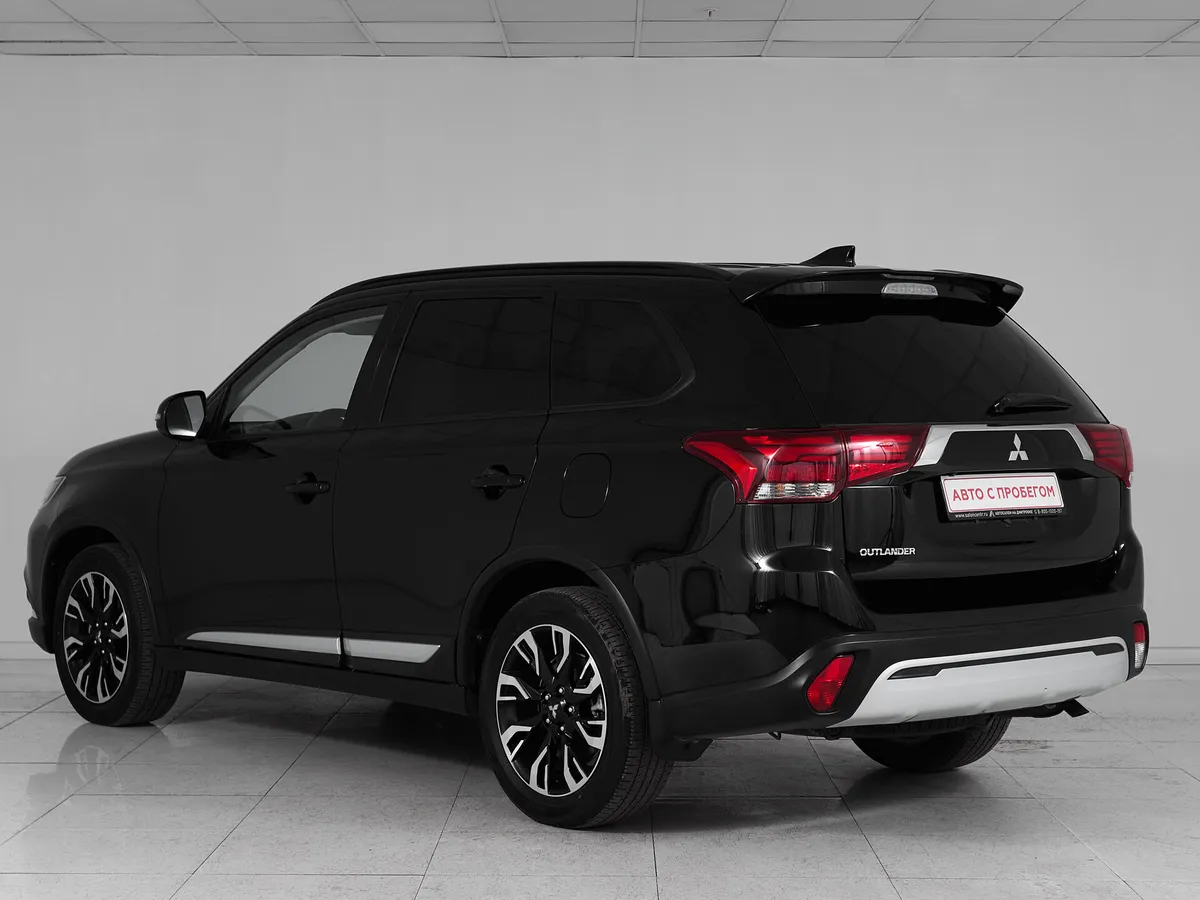 Mitsubishi Outlander III Рестайлинг 3 · Intense+ (2018-2021) — фото 4