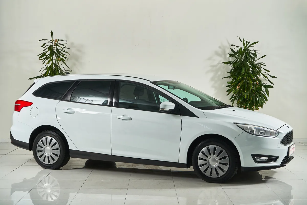 Ford Focus III Рестайлинг — фото 2