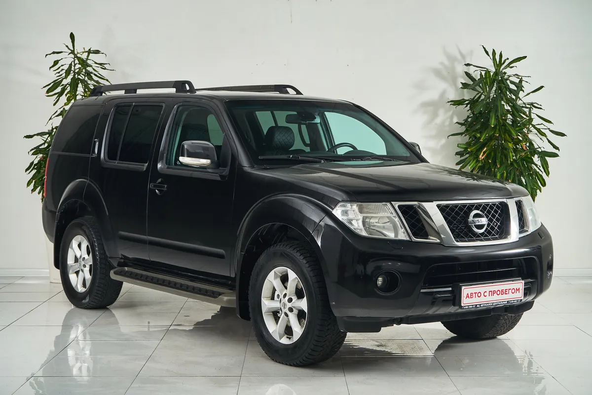 Nissan Pathfinder III Рестайлинг — фото 3