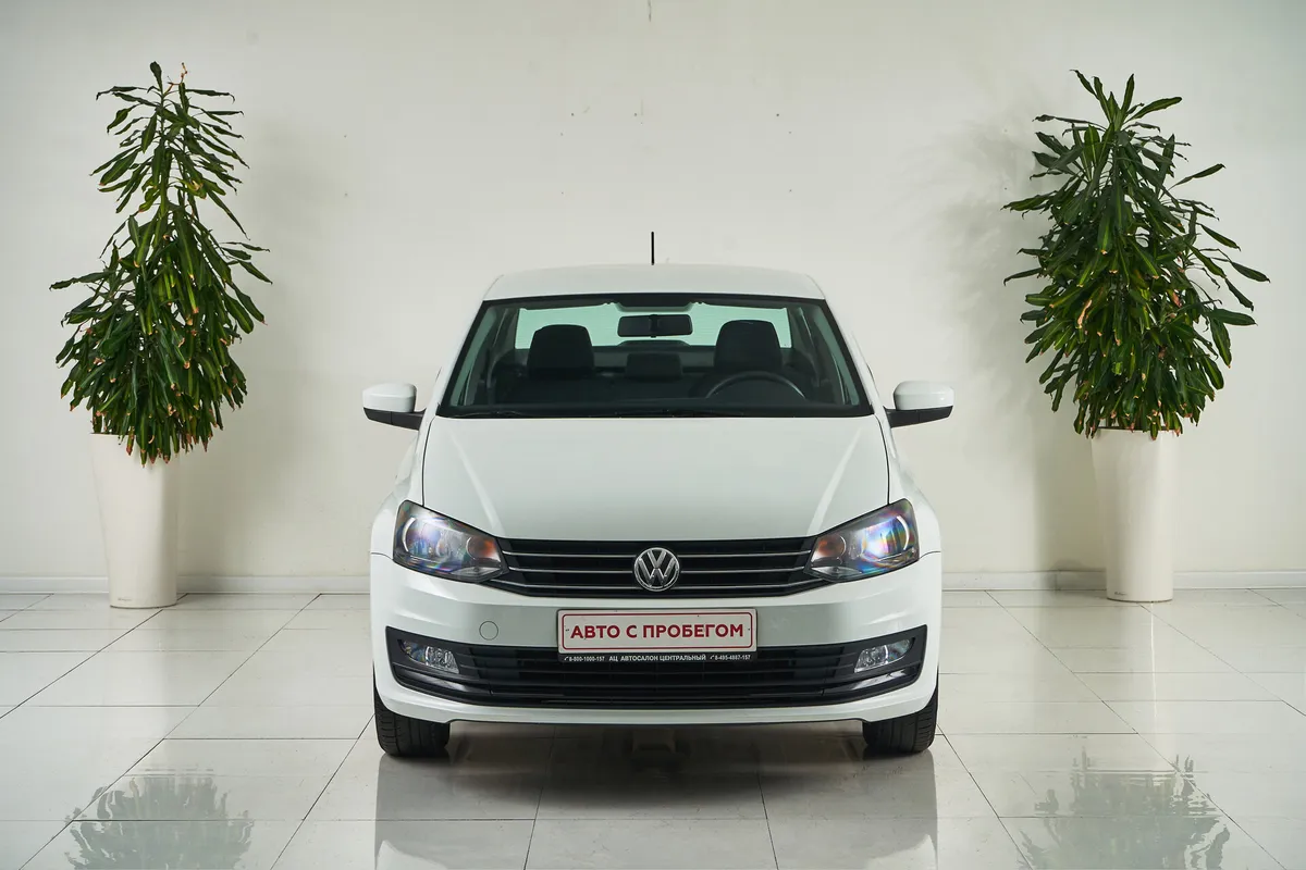 Volkswagen Polo V Рестайлинг — фото 2