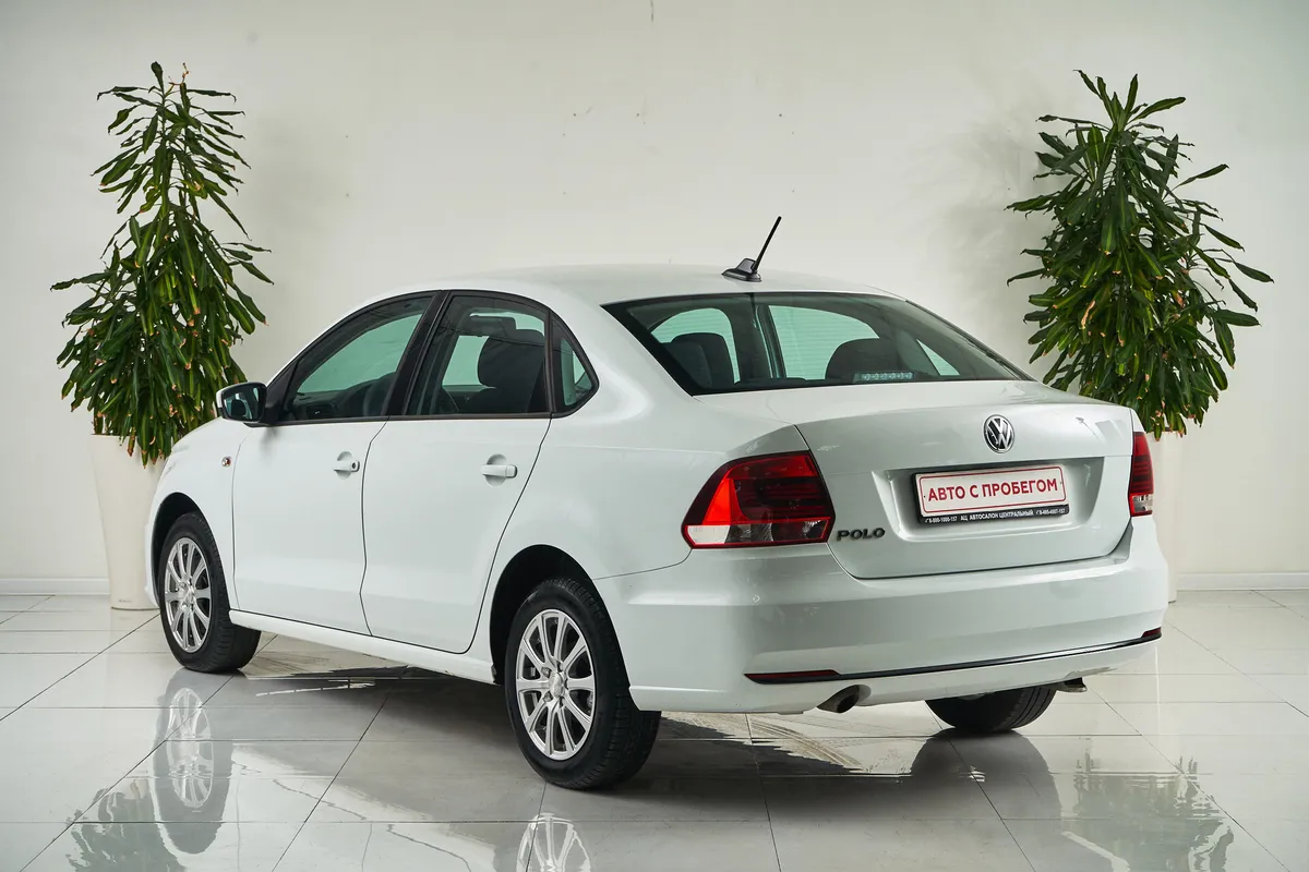 Volkswagen Polo V Рестайлинг — фото 4