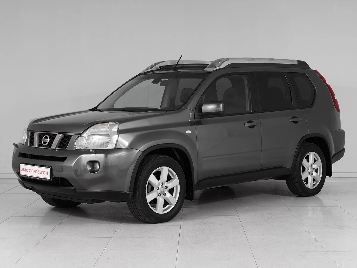 Nissan X-Trail II · LE (metallic)