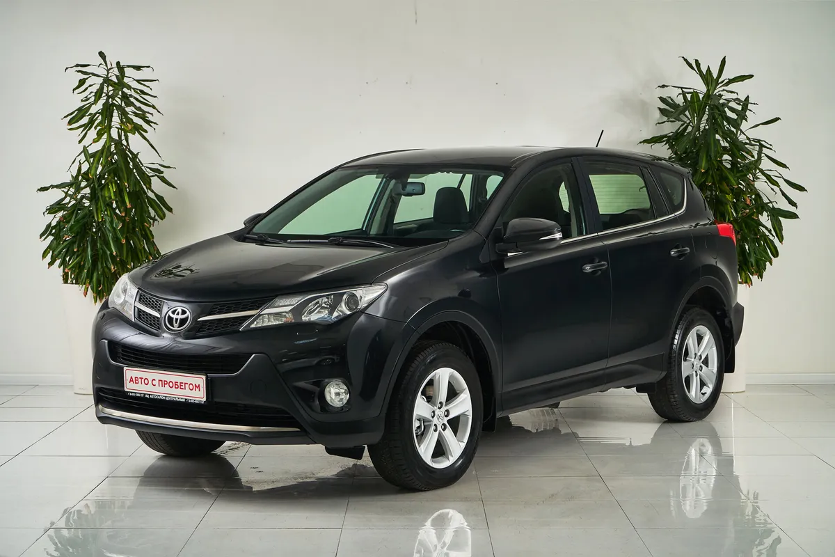 Toyota RAV4 IV (XA40)