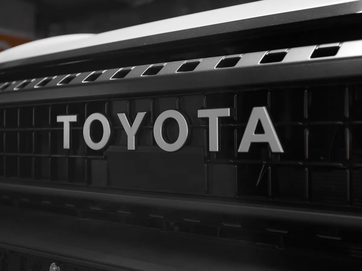 Toyota Land Cruiser Prado 250 Series — фото 4
