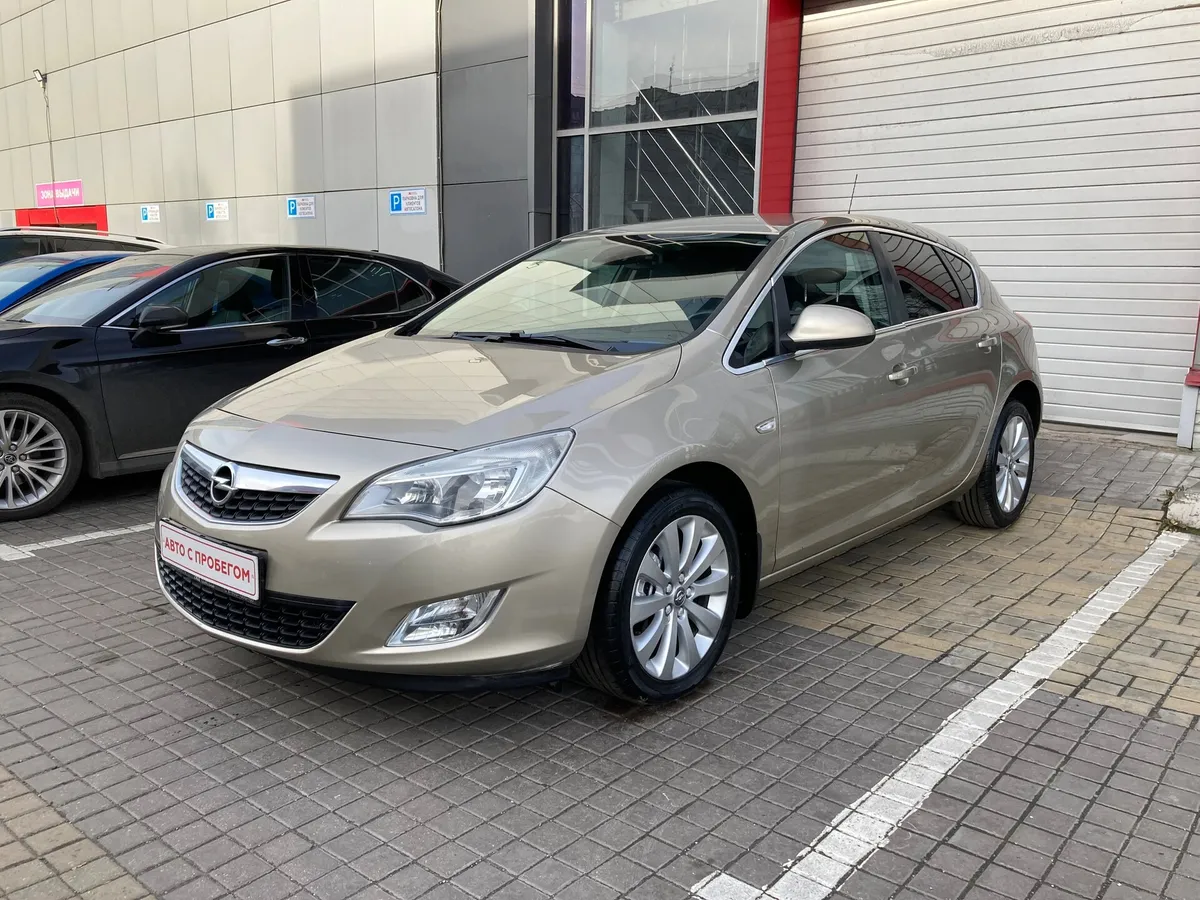 Opel Astra J