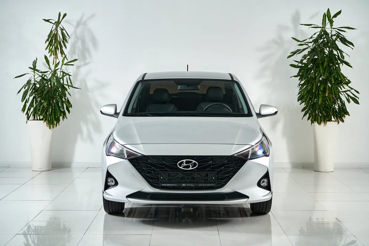 Hyundai Solaris II Рестайлинг — фото 2