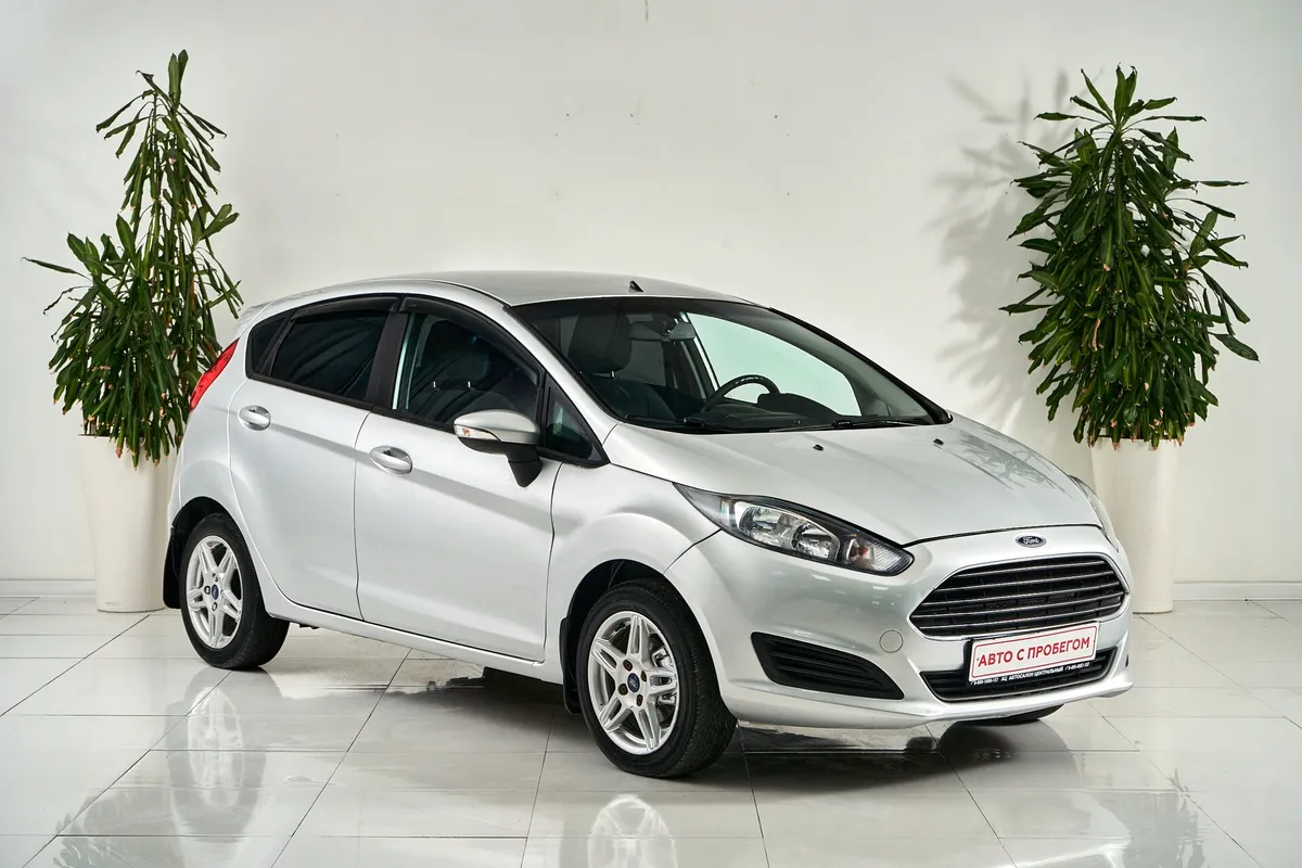 Ford Fiesta Mk6 Рестайлинг — фото 3
