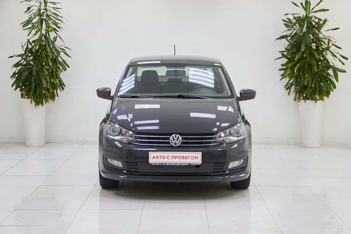 Volkswagen Polo V Рестайлинг — фото 2