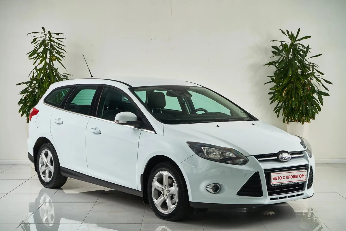 Ford Focus III — фото 3