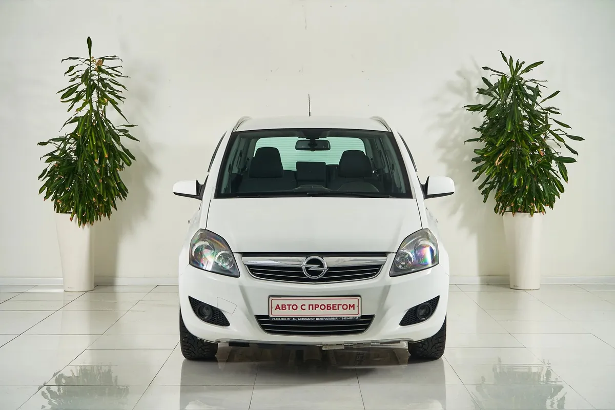 Opel Zafira B Рестайлинг — фото 2