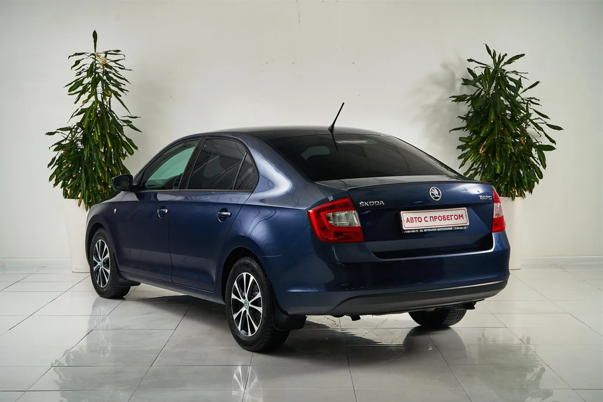 Skoda Rapid I — фото 4