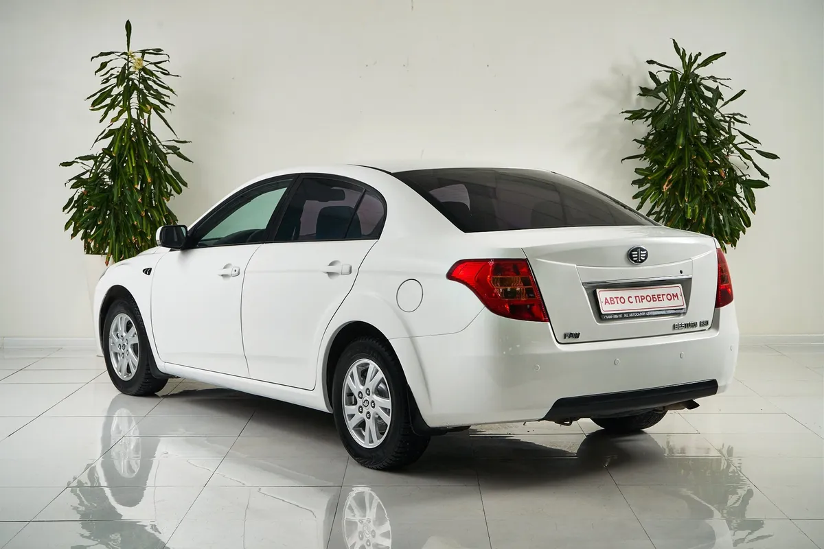 FAW Besturn B50 I — фото 4