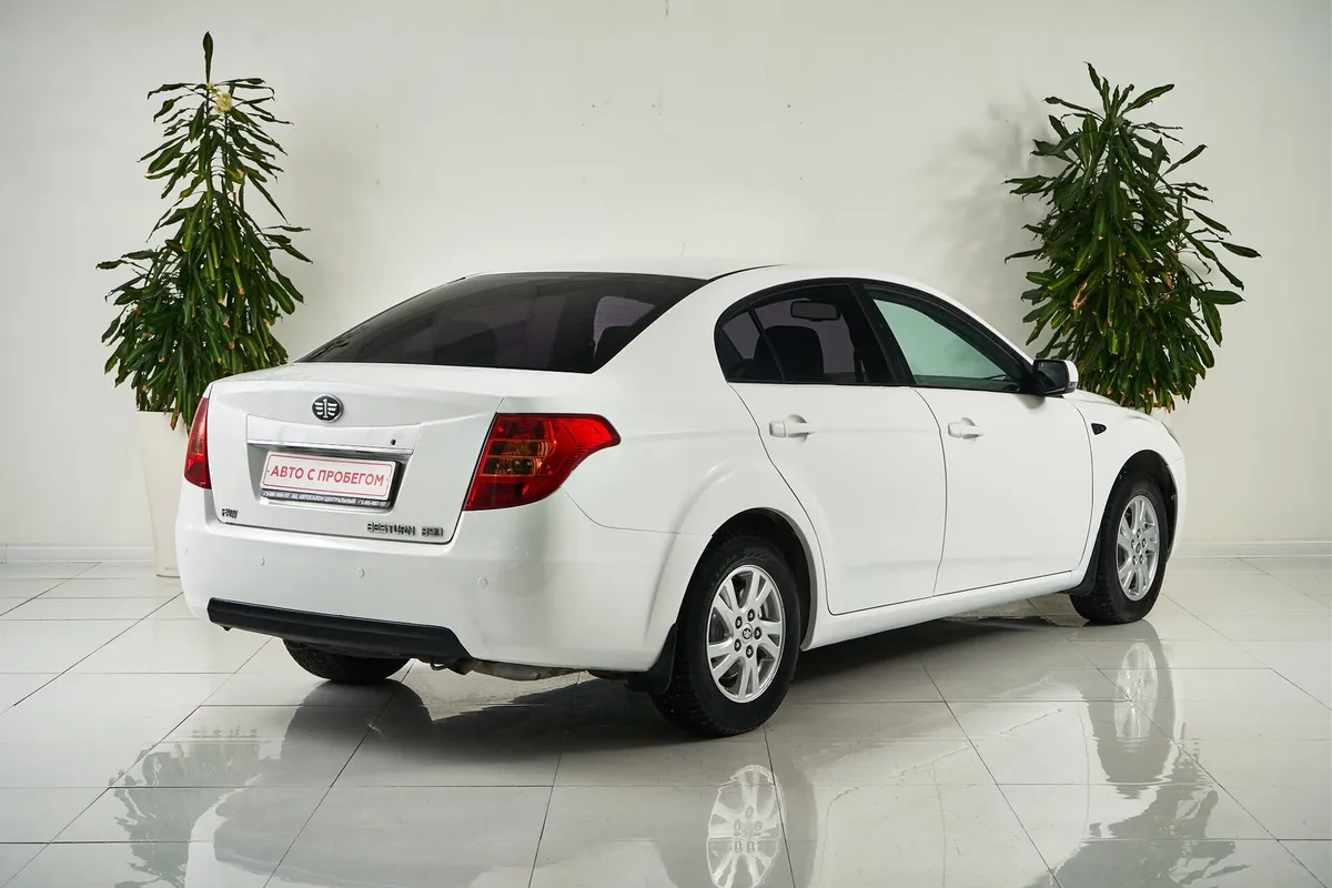 FAW Besturn B50 I — фото 5