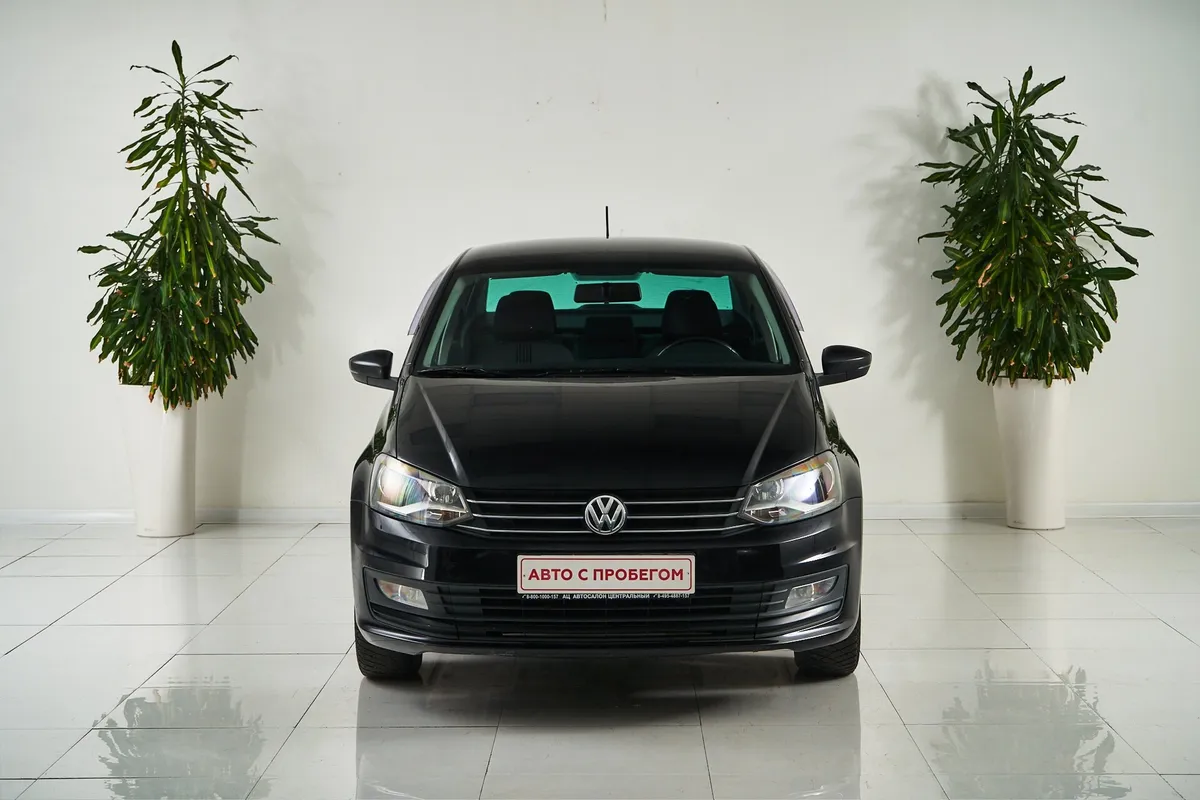Volkswagen Polo V Рестайлинг — фото 2