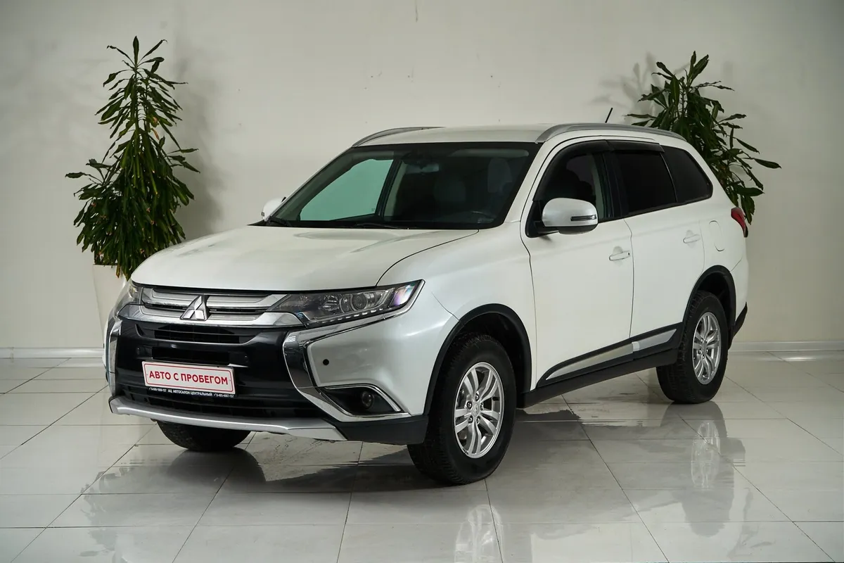 Mitsubishi Outlander III Рестайлинг · Intense