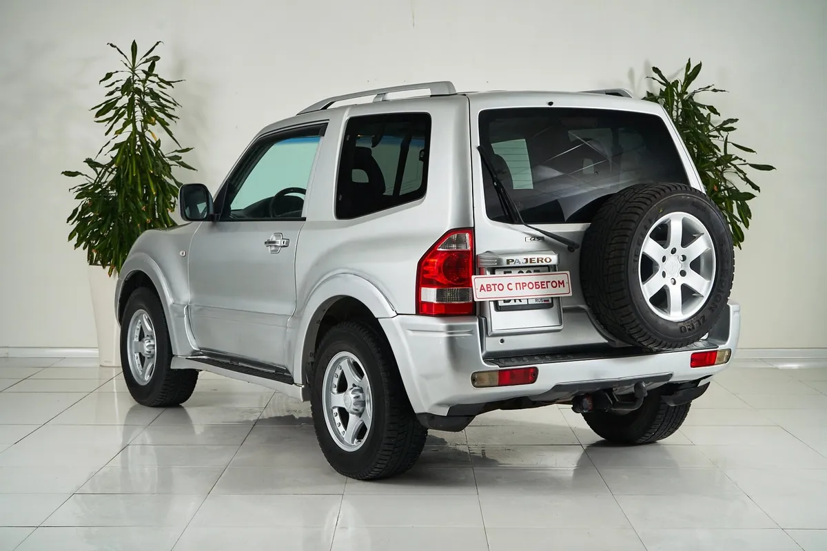 Mitsubishi Pajero III Рестайлинг — фото 4