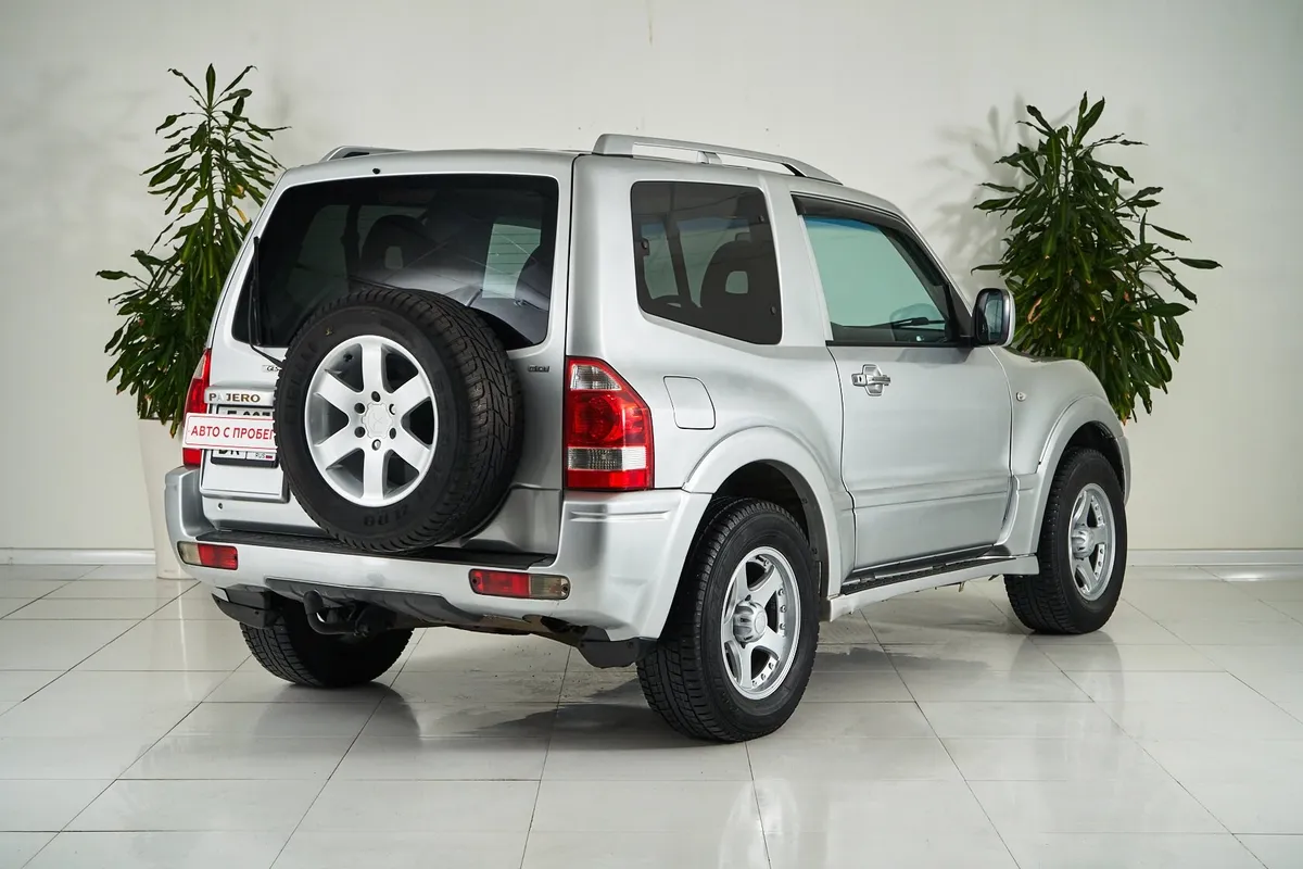 Mitsubishi Pajero III Рестайлинг — фото 5
