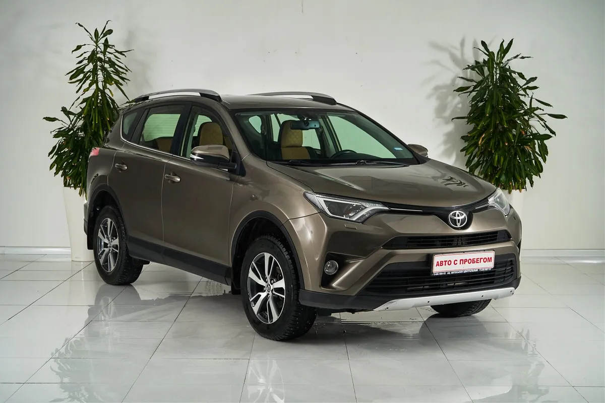 Toyota RAV4 IV (XA40) Рестайлинг · Комфорт Плюс — фото 3
