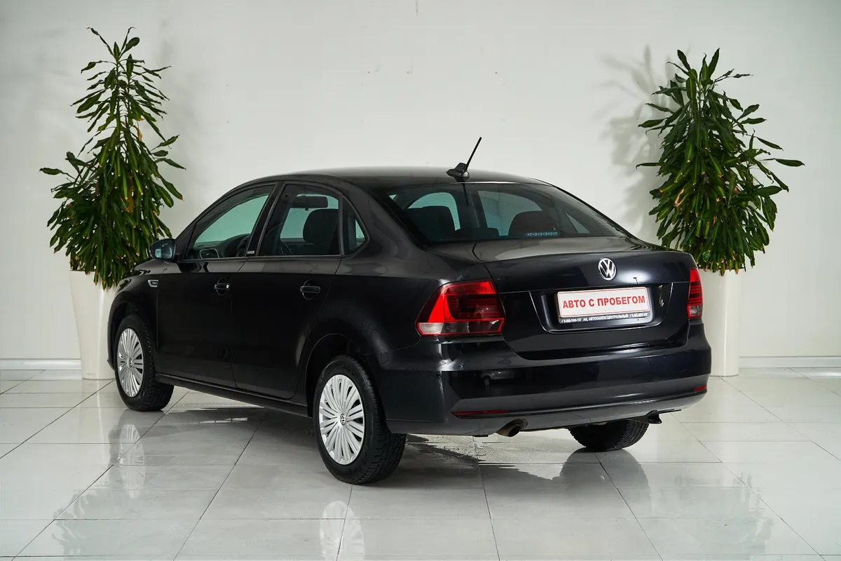 Volkswagen Polo V Рестайлинг · Highline — фото 4