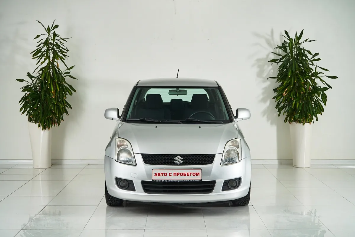 Suzuki Swift III — фото 2