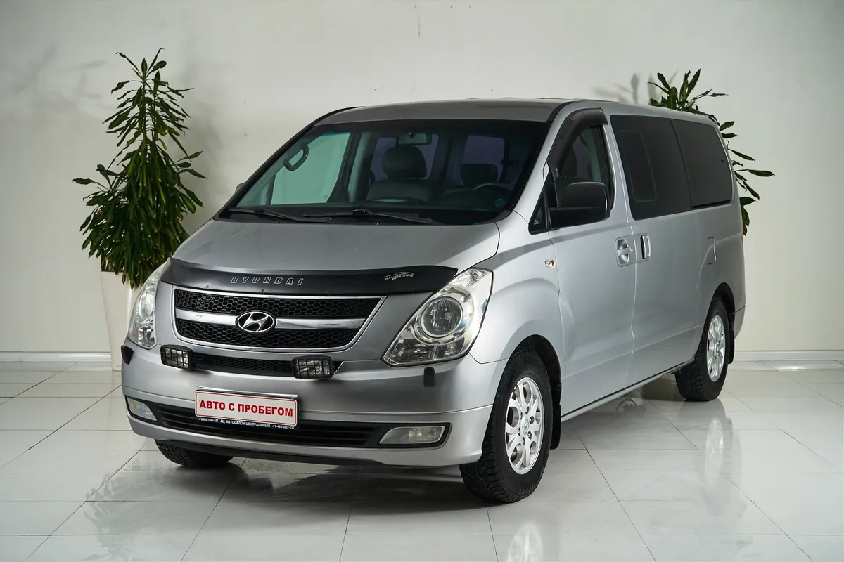 Hyundai Grand Starex I