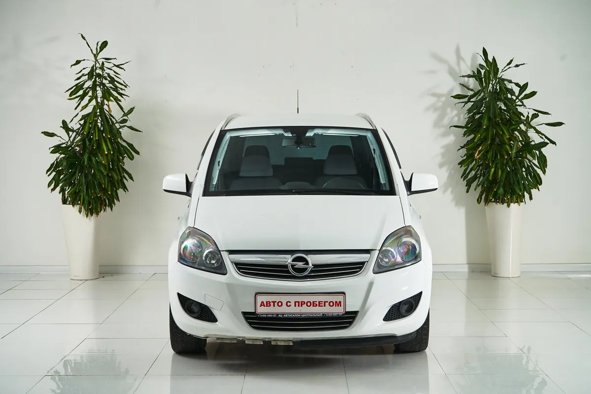 Opel Zafira B Рестайлинг — фото 2