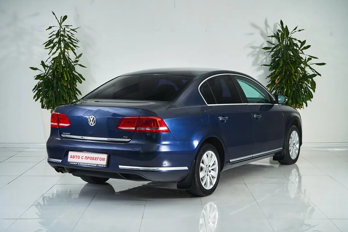 Volkswagen Passat B7 · Highline — фото 5