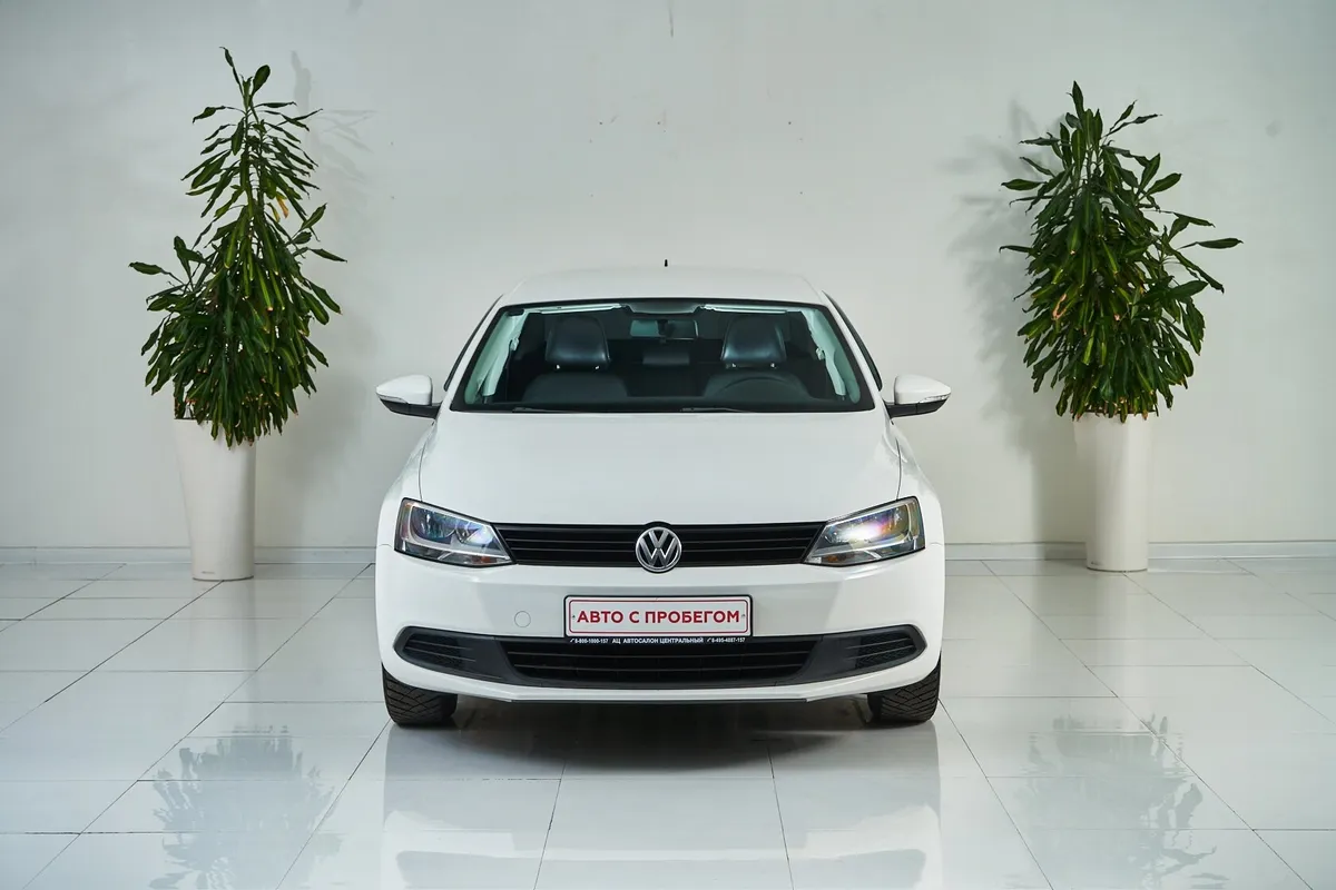 Volkswagen Jetta VI — фото 2
