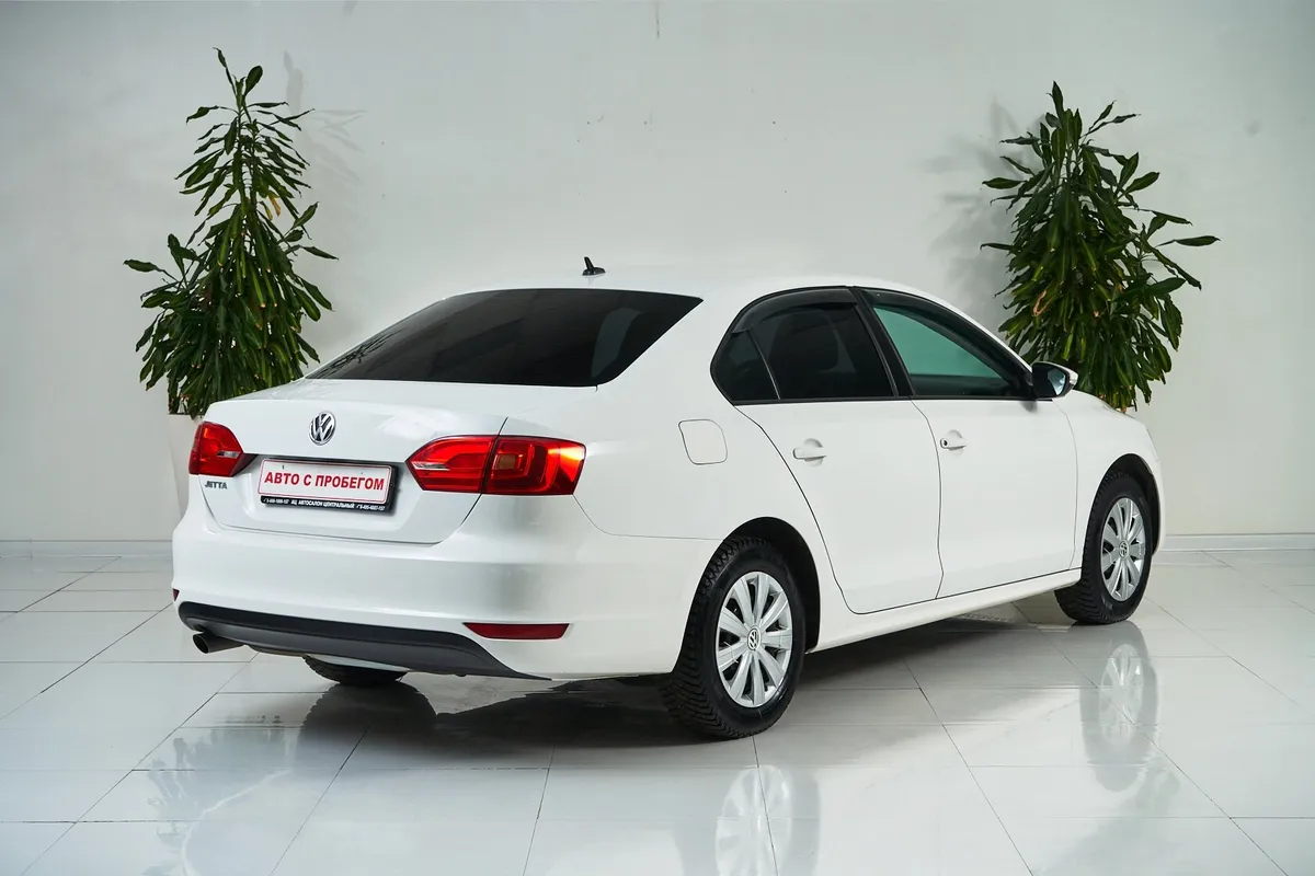 Volkswagen Jetta VI — фото 5