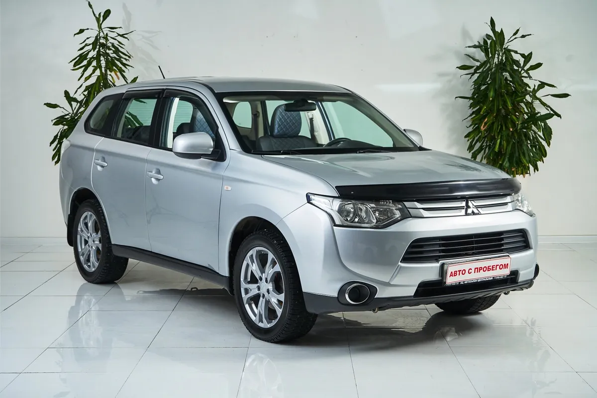 Mitsubishi Outlander III — фото 3