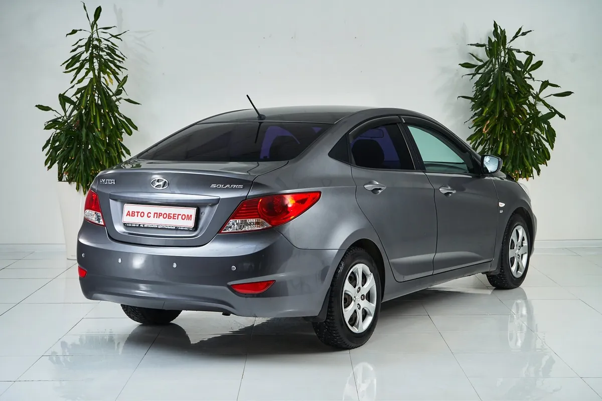 Hyundai Solaris I — фото 5