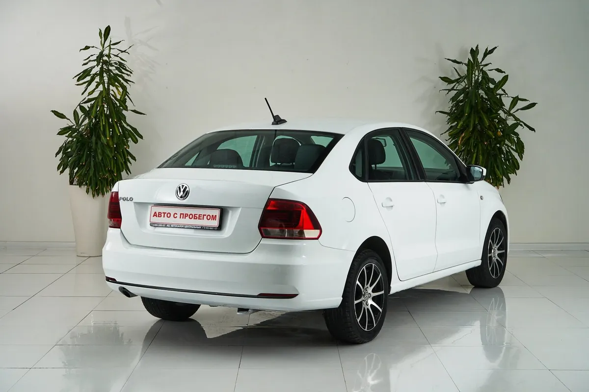 Volkswagen Polo V Рестайлинг — фото 5