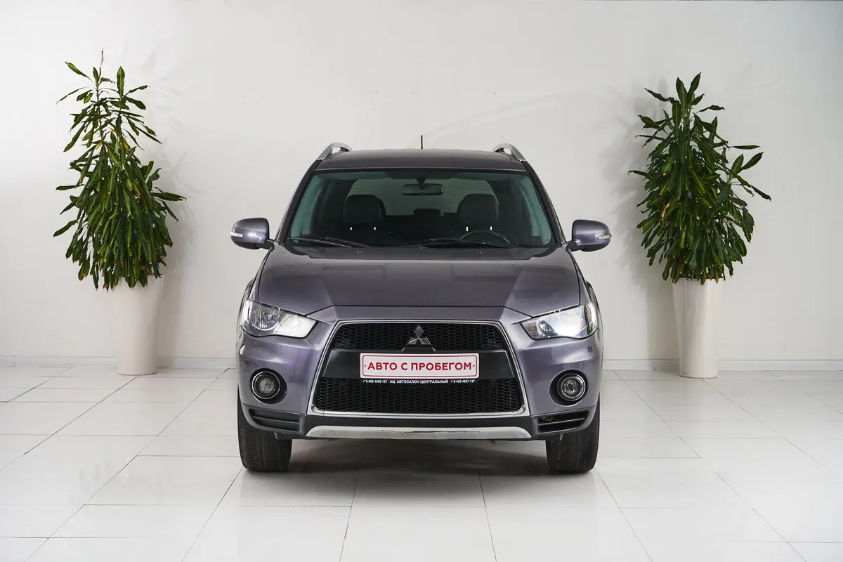 Mitsubishi Outlander II Рестайлинг — фото 2